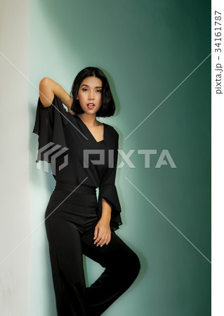 Young beautiful woman portrait Young beautiful woman portrait 34161787