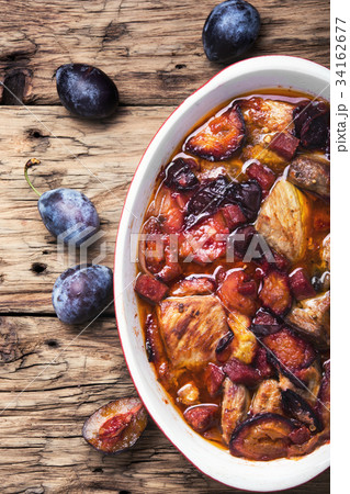 stew meat in plum sauce 34162677