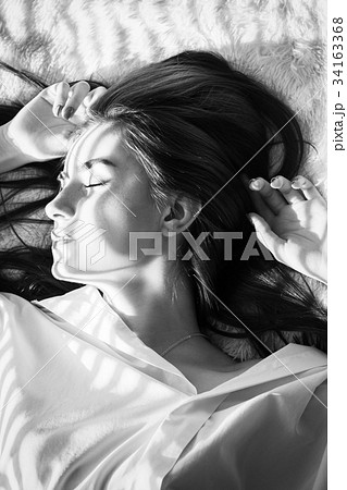 sensual beautiful woman sensual beautiful woman 34163368