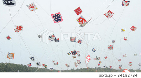 凧あげ 凧あげ 34182734
