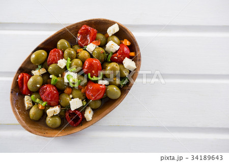 Close-up of marinated olives in jar 34189643