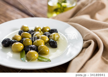 Preservative olives in jar Preservative olives in jar 34189941