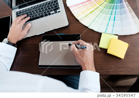 Coworkers team brainstorming process. Coworkers team brainstorming process. 34195547