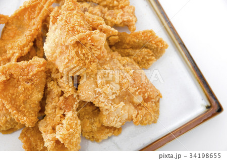 鶏皮のカリカリ揚げ 34198655