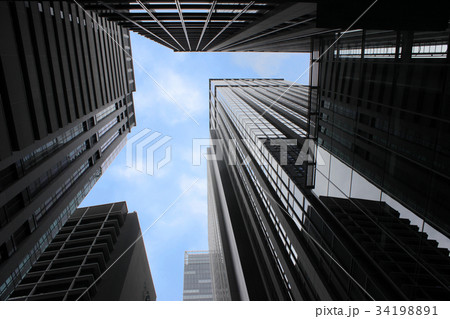 東京丸の内高層ビル・ローアングル 東京丸の内高層ビル・ローアングル 34198891