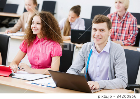Students at lesson 34200856