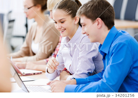 Students at lesson 34201256