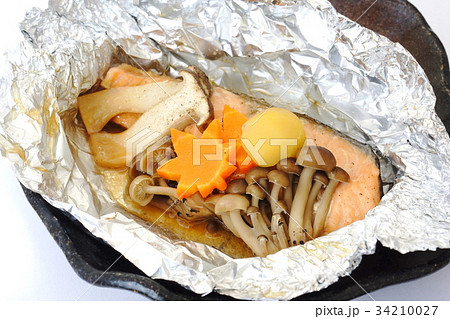サーモンのホイル焼き サーモンのホイル焼き 34210027
