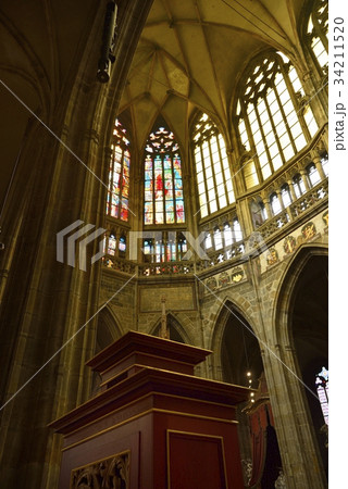 聖ヴィート大聖堂「内部」（チェコ・プラハ歴史地区） 34211520