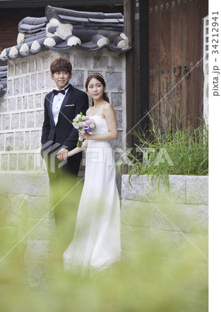 感情 結婚 東洋人 34212941