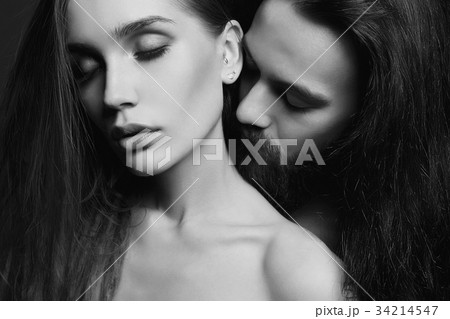 black and white beautiful couple 34214547