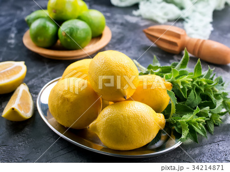 lemons with mint lemons with mint 34214871