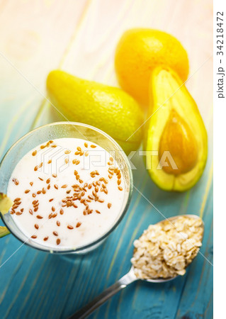 Healthy food. Dietary breakfast or snack. Green Healthy food. Dietary breakfast or snack. Green 34218472