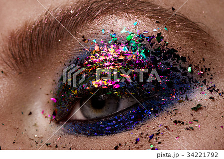 Eye Makeup. Beautiful Eyes Glitter Make-up. 34221792