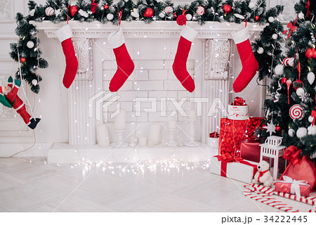 decorating christmas tree at home decorating christmas tree at home 34222445