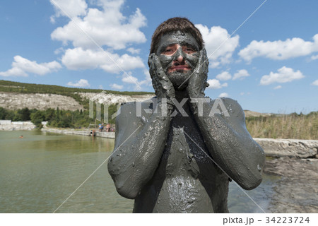 Covered Mud Salt Lake Spa Cure 34223724