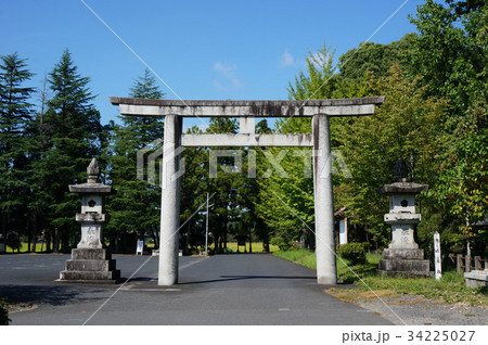 岡山県津山市にある作楽神社:入口にある鳥居 岡山県津山市にある作楽神社:入口にある鳥居 34225027