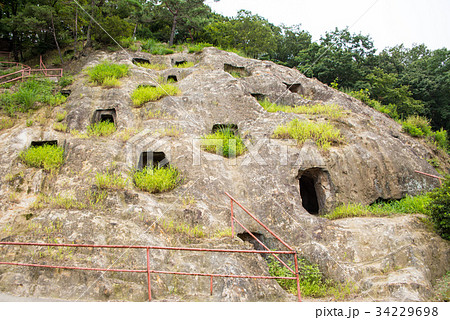 吉見百穴　国指定史跡　埼玉県比企郡 34229698