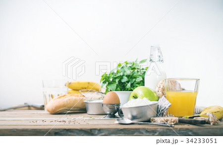 Ingredients Healthy Breakfast Oatmeal Fruit 34233051