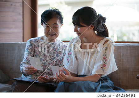 祖母 孫 思い出話 祖母 孫 思い出話 34236491