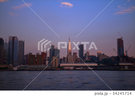 ニューヨークの夕景 34245714