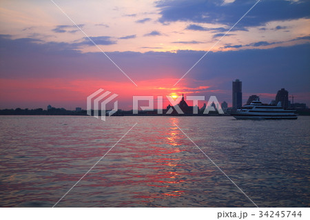 ニューヨークの夕景 34245744