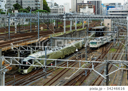 上野駅を出発のTRAIN SUITE 四季島 上野駅を出発のTRAIN SUITE 四季島 34246616