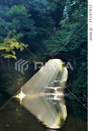 千葉県 亀岩の洞窟 濃溝の滝 千葉県 亀岩の洞窟 濃溝の滝 34247913