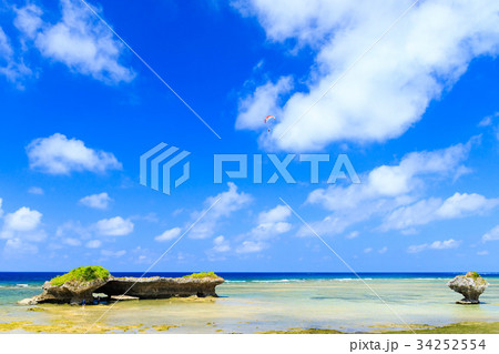 沖縄県 読谷村 渡具知ビーチ 沖縄県 読谷村 渡具知ビーチ 34252554