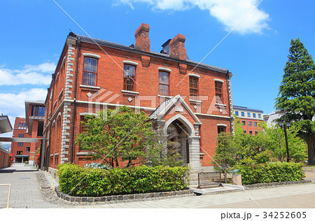同志社大学　彰栄館 34252605
