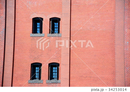 横浜 赤レンガ倉庫の壁 横浜 赤レンガ倉庫の壁 34253014