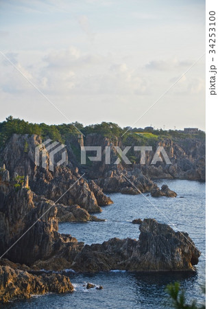 尖閣湾(佐渡島/新潟県佐渡市姫津・北狄) 尖閣湾(佐渡島/新潟県佐渡市姫津・北狄) 34253100