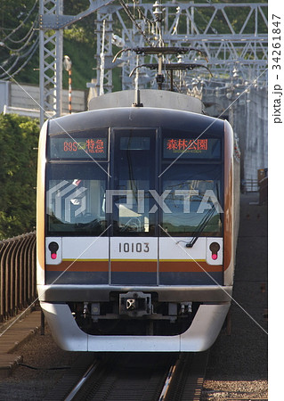 東武東上線直通の地下鉄副都心線10000系 東武東上線直通の地下鉄副都心線10000系 34261847
