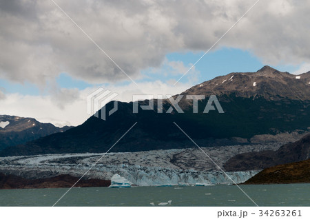 The Viedma Glacier near El Chalten 34263261