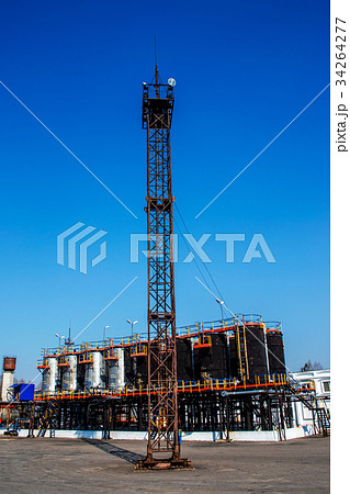 Old and rusty lighting tower Old and rusty lighting tower 34264277