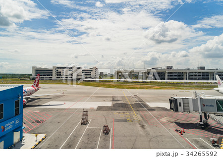 Arrival Hall in Kuala Lumpur International Airport 34265592