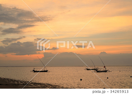 バリ島ヌサドゥアの朝 34265913