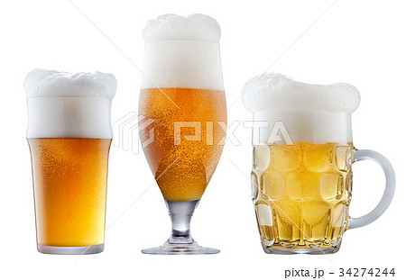 Mug of frosty beer with foam 34274244