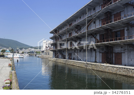 古い倉庫　北海道・小樽運河沿い 34276351