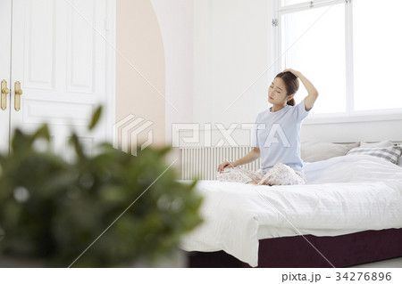 東洋人 ビューティー 手の頭 34276896