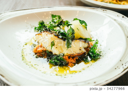 Seabass or Barramundi fish meat steak Seabass or Barramundi fish meat steak 34277966