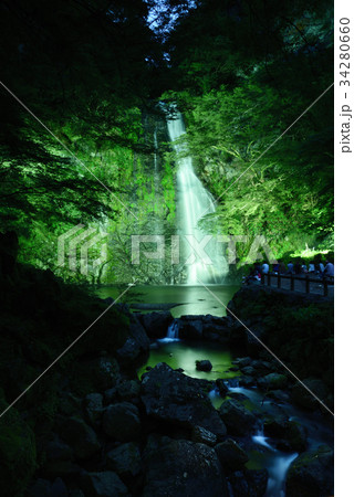 箕面大滝 34280660