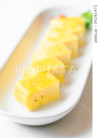 Sweet omelet tamago 34281472