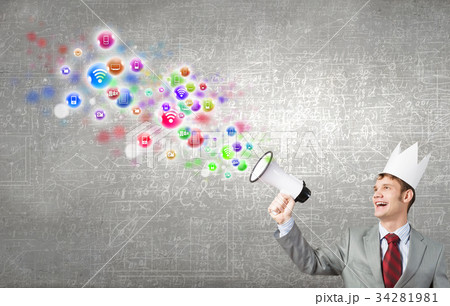 Listen everyone 34281981