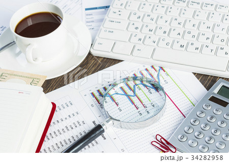 Financial analytics 34282958