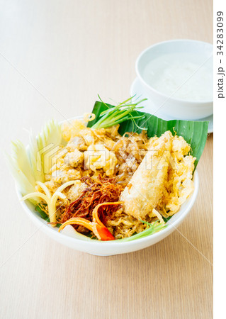 Rice in water with ice Rice in water with ice 34283099