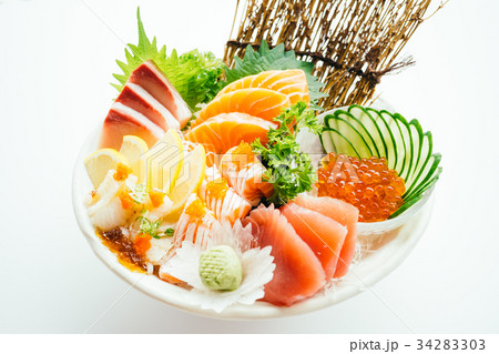 Raw and fresh mixed sashimi with salmon , tuna , hamaji and other Raw and fresh mixed sashimi with salmon , tuna , hamaji and other 34283303