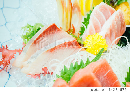 Raw and fresh sashimi fish meat 34284672