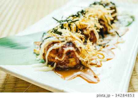 Takoyaki squid ball 34284853