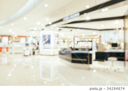 Abstract blur with bokeh and defocused shopping mall 34284874